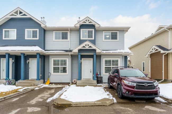 318 - 111 Tarawood Ne, Home with 2 bedrooms, 1 bathrooms and 1 parking in Calgary AB | Image 2