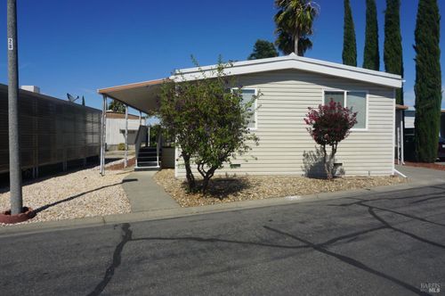 182 Lemon Tree Cir, Vacaville, CA, 95687-3221 | Card Image