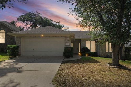 9120 Fainwood Ln, Austin, TX, 78749-4106 | Card Image