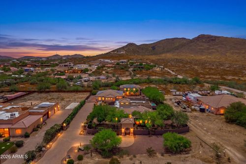 1823 W Maddock Rd, Phoenix, AZ, 85086-9611 | Card Image
