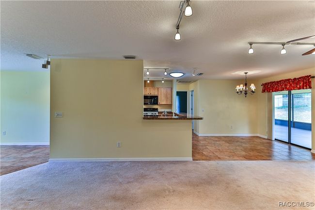 8087 E Decatur Ct, House other with 3 bedrooms, 2 bathrooms and 3 parking in Floral City FL | Image 4