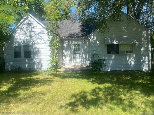 35706 Palmer Rd, Westland, MI, 48186-4267 | Card Image