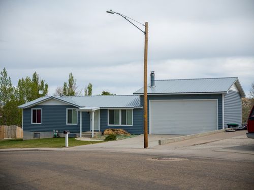 1405 Cliff View Drive, Green River, WY, 82935 | Card Image