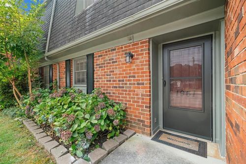 1961 Nw Meadowbrook Circle, DALTON, GA, 30720 | Card Image