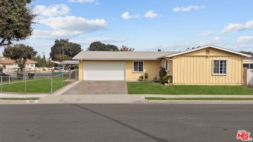 11007 Backford St, South El Monte, CA, 91733-3807 | Card Image