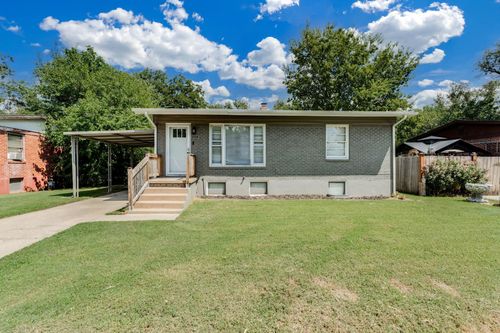 2226 S Glenn St, Wichita, KS, 67213-3130 | Card Image