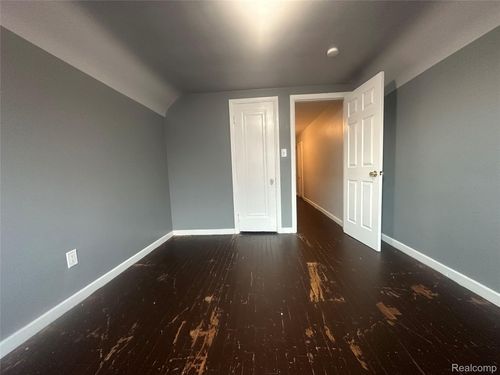 11566 Sanford Street, Detroit, MI, 48205 | Card Image