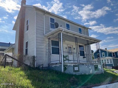 843 Orchard St, Portage, PA, 15946-1828 | Card Image