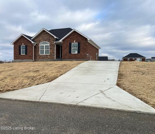 136 Iroquois Trl, Bloomfield, KY, 40008-6113 | Card Image