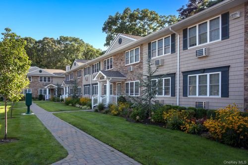 9-168 Rollstone Avenue, Islip, NY, 11796 | Card Image