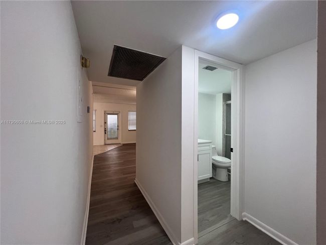 3089 - 3089 Yarmouth E, Condo with 2 bedrooms, 2 bathrooms and null parking in Boca Raton FL | Image 15