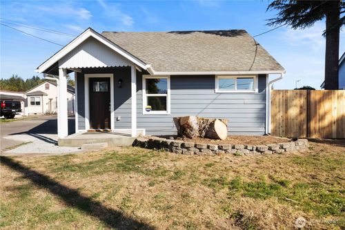639 Elizabeth St, Sumner, WA, 98390-1125 | Card Image
