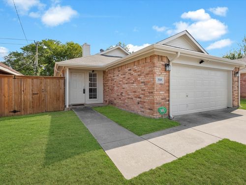 7520 Arbor Hill Drive, Fort Worth, TX, 76120 | Card Image