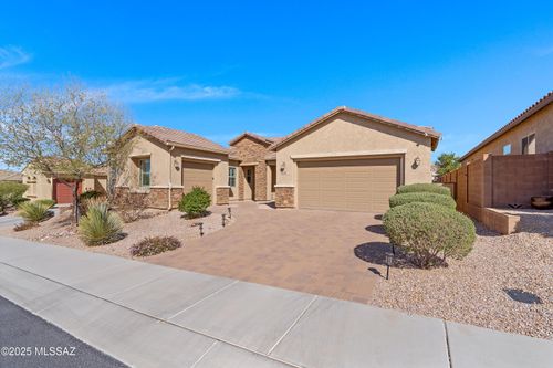 11795 N Renoir Way, Tucson, AZ, 85742-6604 | Card Image