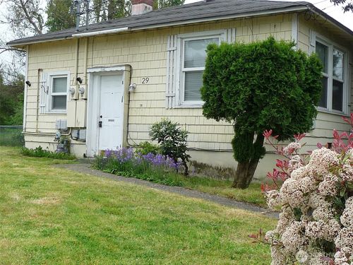 29 Nevada Ave, Tacoma, WA, 98409-7429 | Card Image