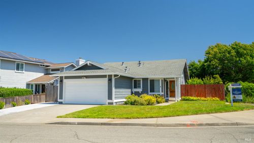 4999 Orinda Way, Fairfield, CA, 94534-7403 | Card Image