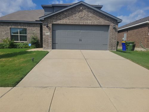 2031 Canterbury Dr, Seagoville, TX, 75159-1789 | Card Image