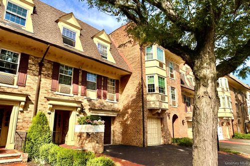 apt-3-20607 Emily Rd, Bayside, NY, 11360-1487 | Card Image