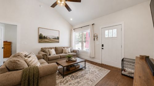 3934 Highway 47 N, Charlotte, TN, 37036-5602 | Card Image
