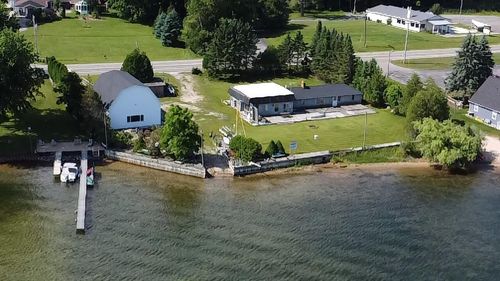 4472 Crescent Beach Rd, Onekama, MI, 49675-9714 | Card Image