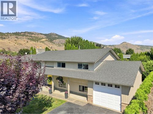 718 Clements Court, Kamloops, BC, V2B8C2 | Card Image