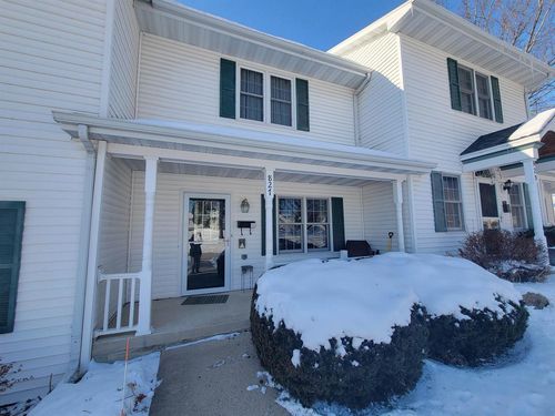 827 Sutherland Ave, Janesville, WI, 53545-1629 | Card Image