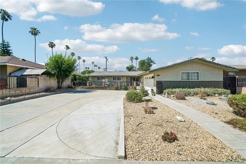 17316 Hawthorne Ave, Fontana, CA, 92335 | Card Image