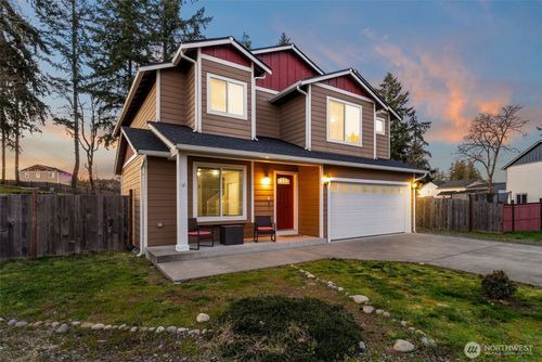 114 Lillian Ln Se, Rainier, WA, 98576-7800 | Card Image