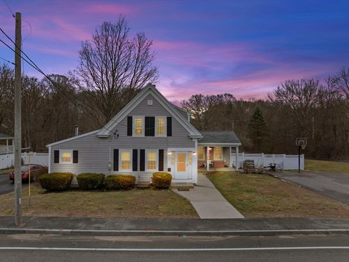 585-583 Union St, Rockland, MA, 02370-1702 | Card Image