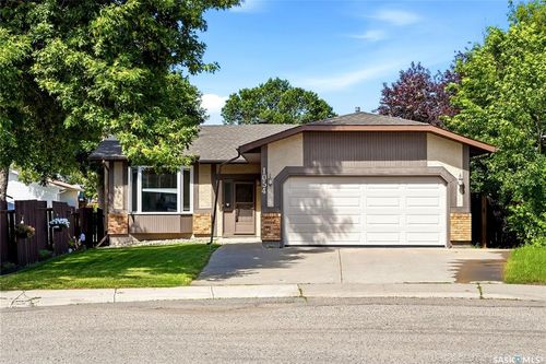 1054 Bayda Cres, Regina, SK, S4N6Y6 | Card Image