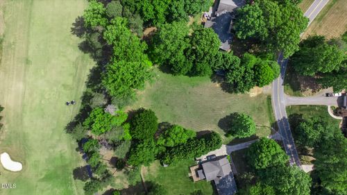 27 Wheaton Cir, Greensboro, NC, 27406-9351 | Card Image