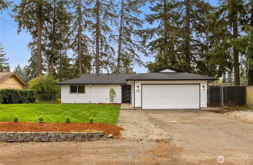 17161 Se 264th St, Covington, WA, 98042-8316 | Card Image