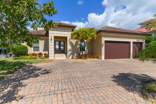 1050 San Marco Rd, MARCO ISLAND, FL, 34145-4567 | Card Image