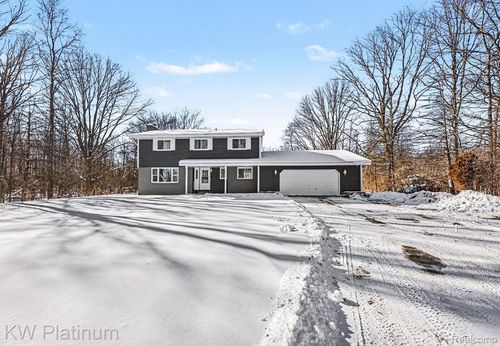 3975 Wadhams Rd, Clyde, MI, 48049-3807 | Card Image