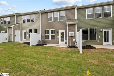 215 Tippin Trail, Townhouse with 3 bedrooms, 2 bathrooms and 1 parking in Travelers Rest SC | Image 3