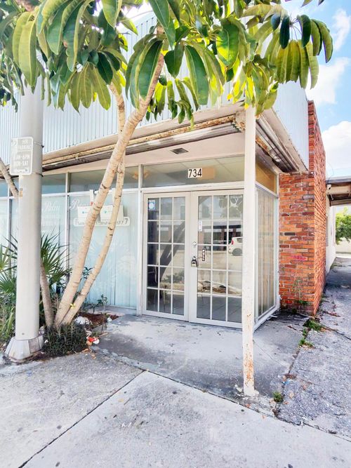 734 Belvedere Rd, West Palm Beach, FL, 33405-1108 | Card Image