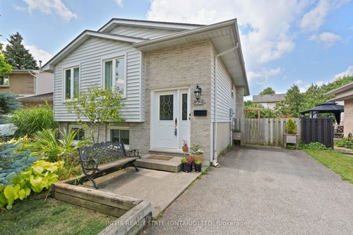 72 Blanchard Cres, London, ON, N6G4E4 | Card Image