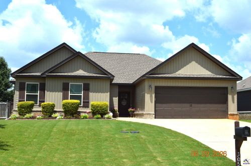 305 Kendall, Perry, GA, 31069 | Card Image