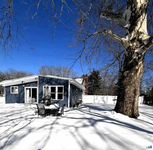 541 Park Ave, Bloomfield, CT, 06002-3127 | Card Image