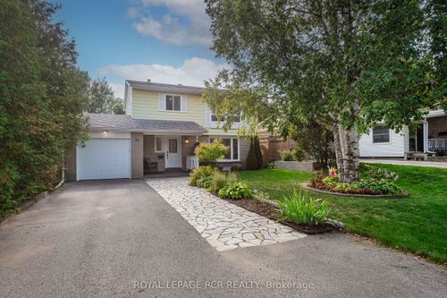 34 Shirley St, Orangeville, ON, L9W2T4 | Card Image
