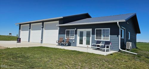 3558 Lakeshore Rd, Medina, ND, 58467 | Card Image