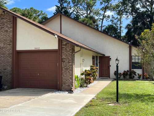 962 Stonybrook Cir, Port Orange, FL, 32127-4937 | Card Image