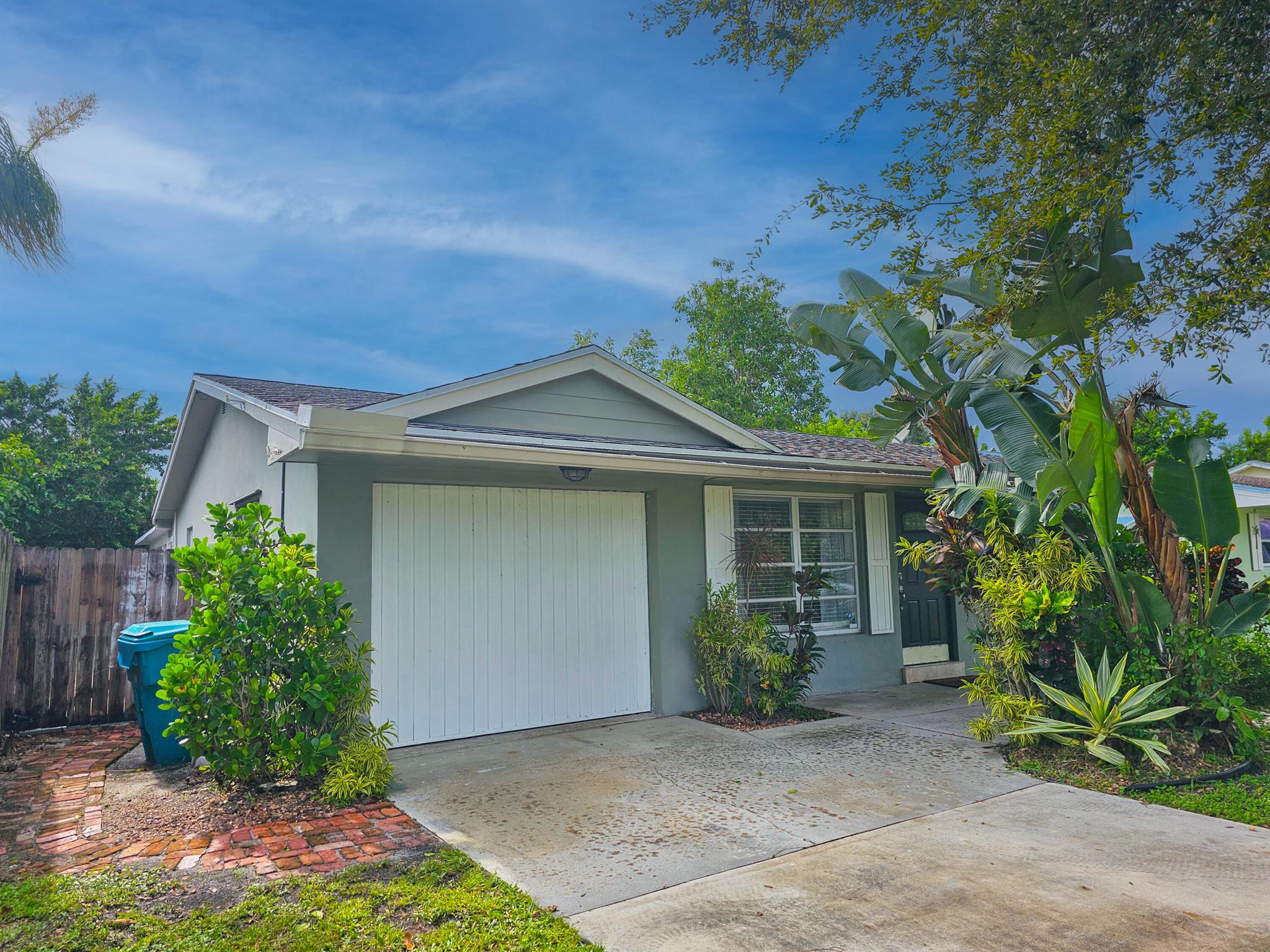7th St, Boynton Beach, FL 33426