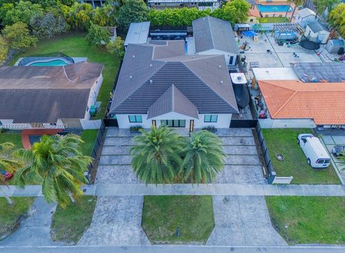 10850 Sw 32nd St, Miami, FL, 33165-2424 | Card Image