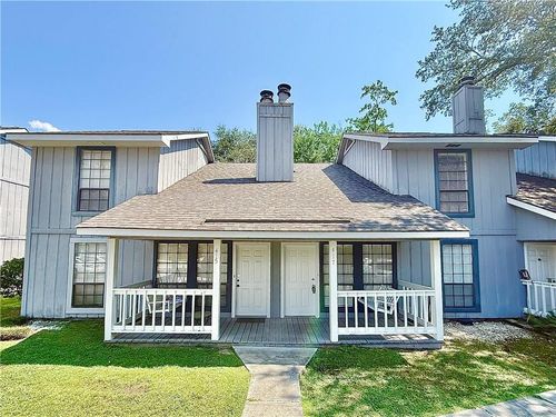 417 Cedarwood Dr, Mandeville, LA, 70471-2827 | Card Image