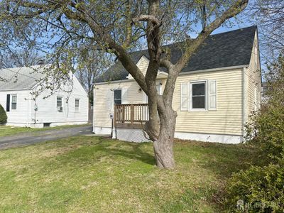 56 Violet Place, House other with 3 bedrooms, 1 bathrooms and null parking in Edison NJ | Image 3