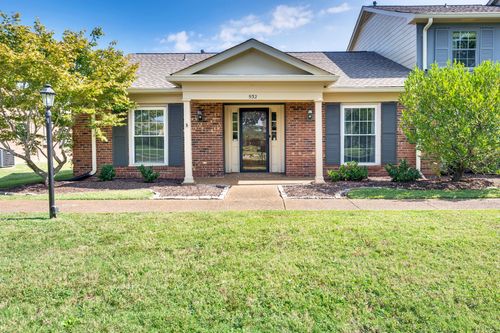 932 Todd Preis Dr, Nashville, TN, 37221-2407 | Card Image