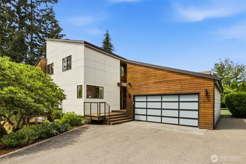 12311 87th Ct Ne, Kirkland, WA, 98034-6016 | Card Image