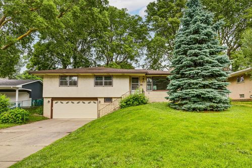 3101 Hilldale Ave Ne, Saint Anthony, MN, 55418-2403 | Card Image