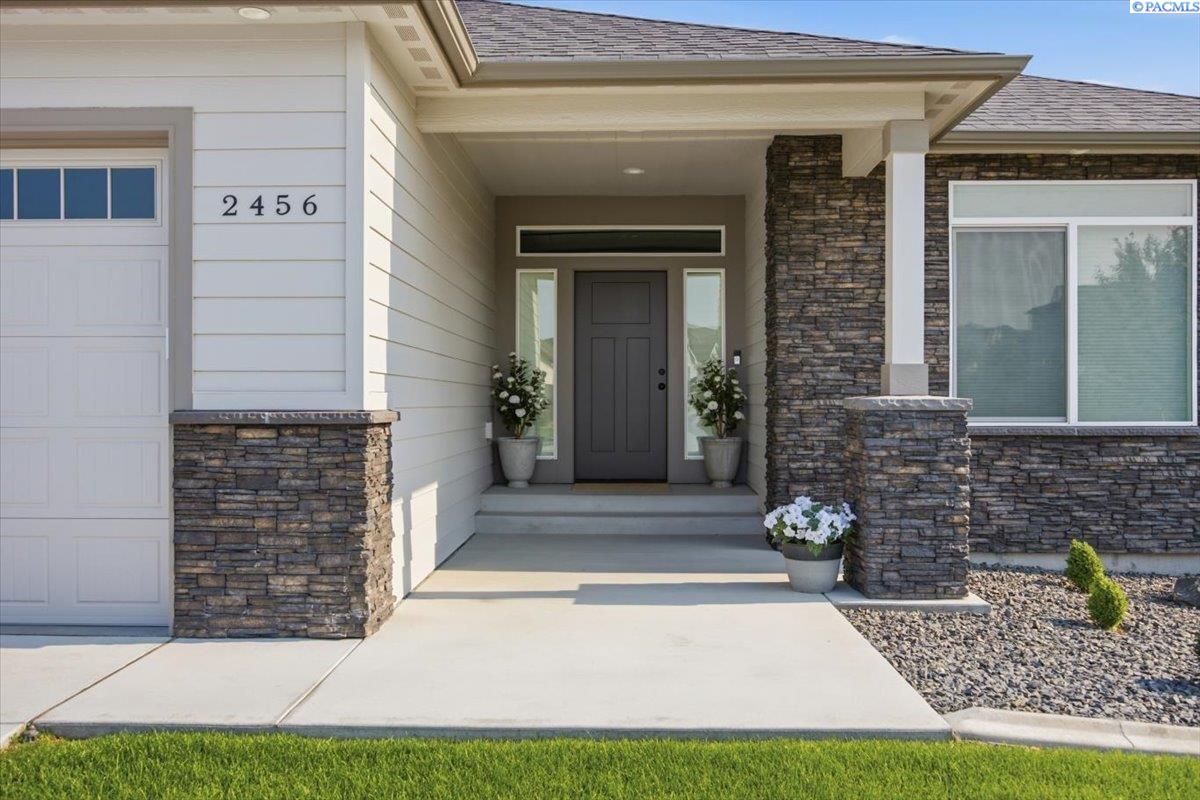Residential in Richland 5